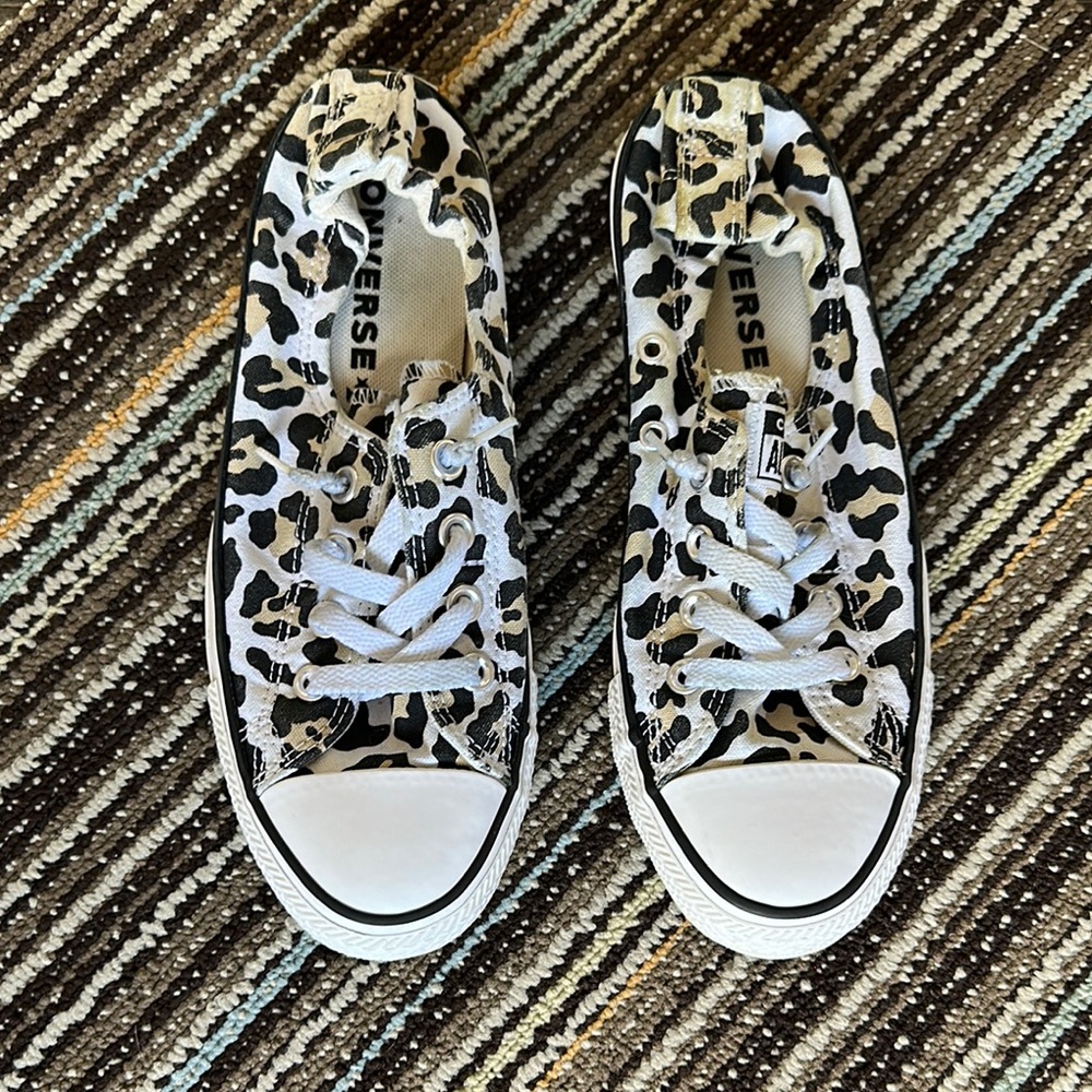Converse Black and White Sneakers with Classic Design